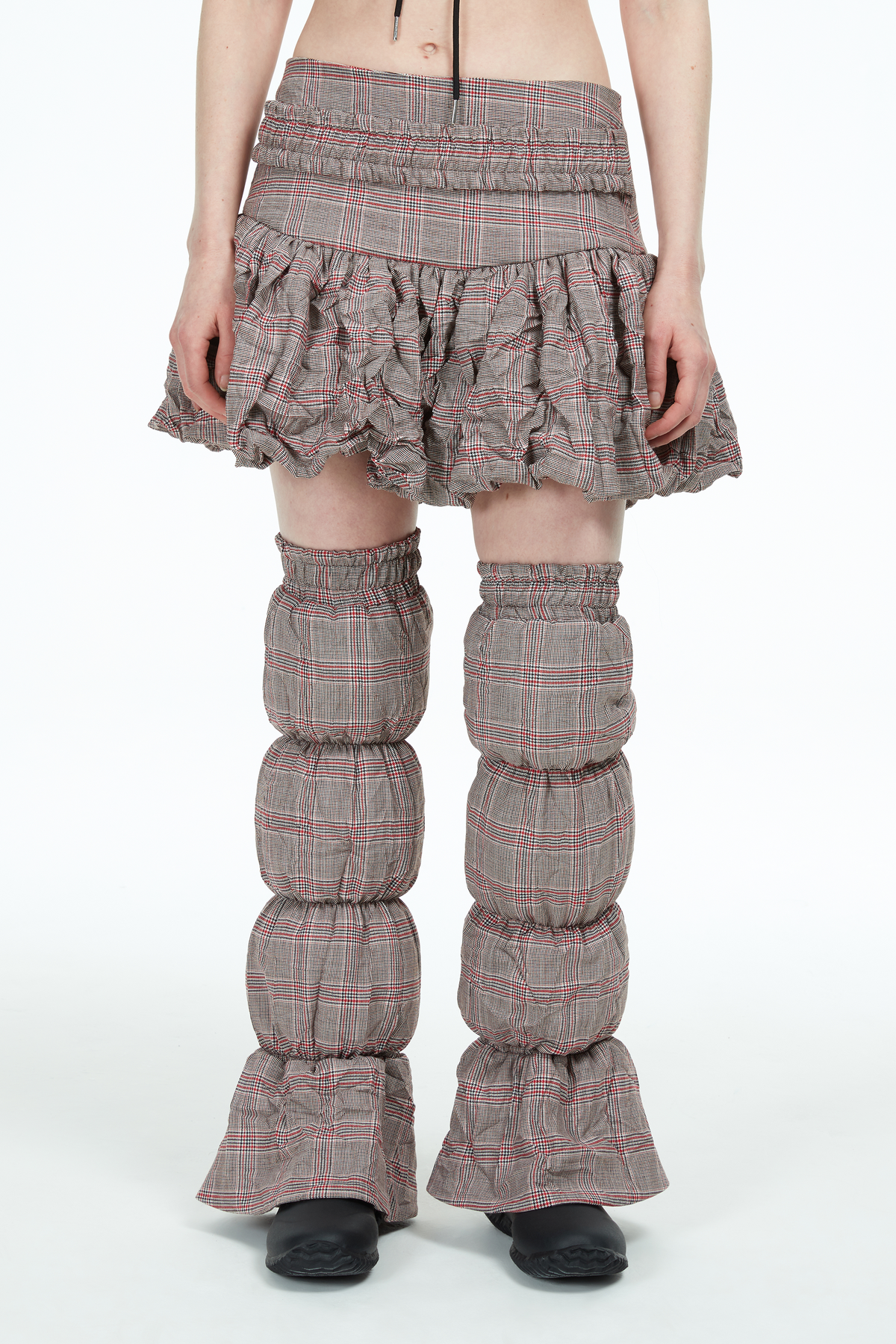 short plaid bubble skirt with exposed metal zipper for cute and punk look